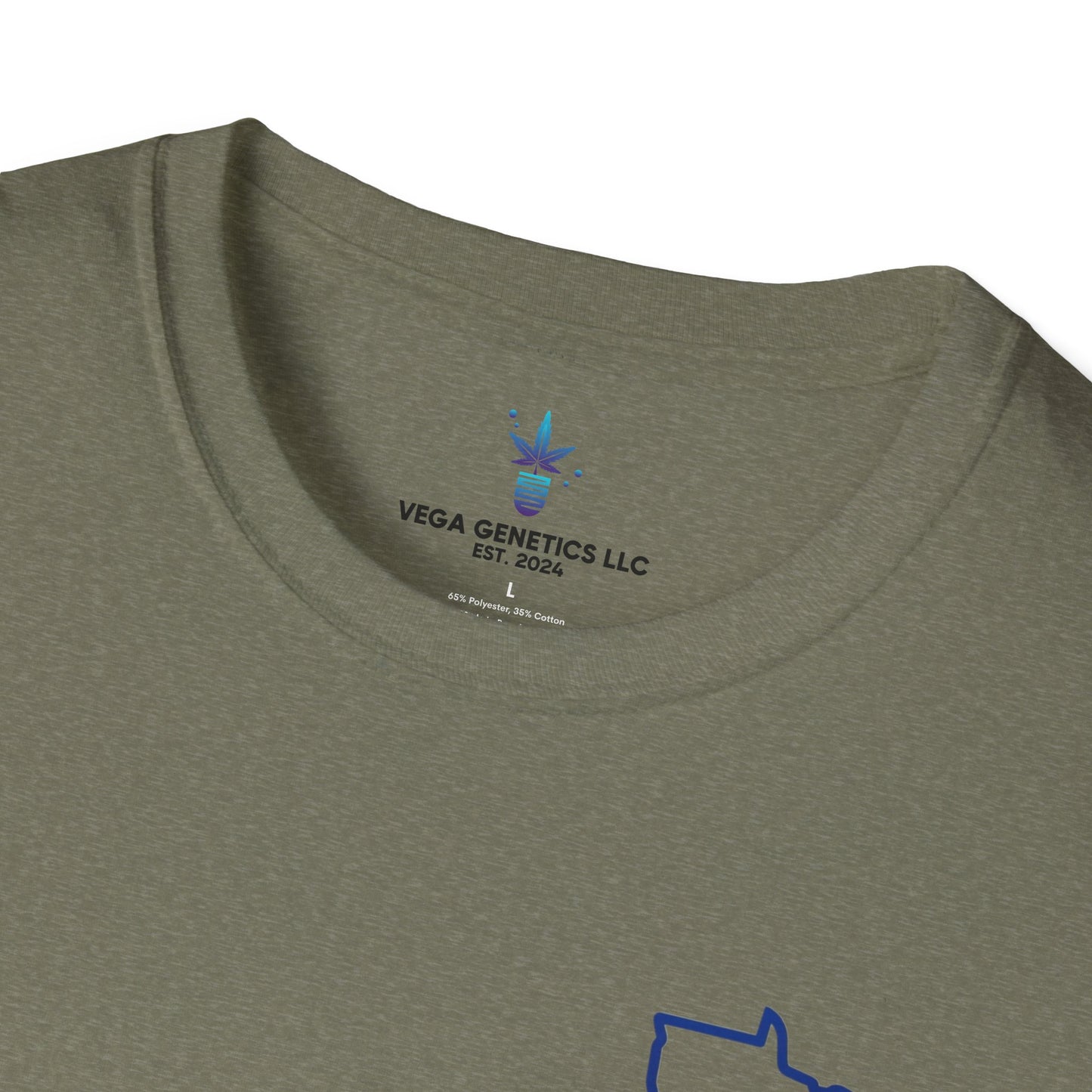 Minnesota Outline Vega Print Unisex Softstyle T-Shirt - Stylish MN State Love Tee, Casual Wear, Travel Souvenir, Great Gift for Locals & Visitors