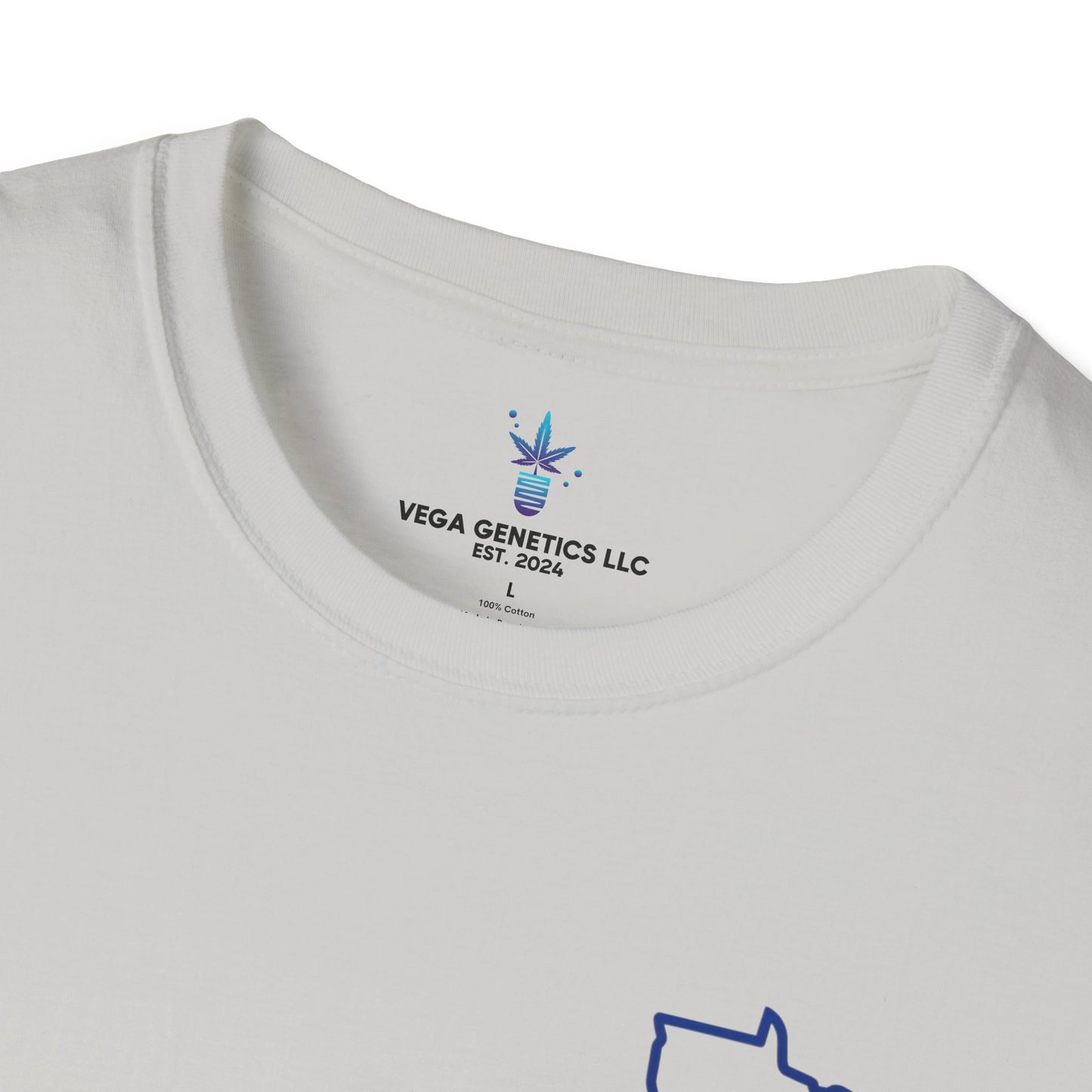 Minnesota Outline Vega Print Unisex Softstyle T-Shirt - Stylish MN State Love Tee, Casual Wear, Travel Souvenir, Great Gift for Locals & Visitors