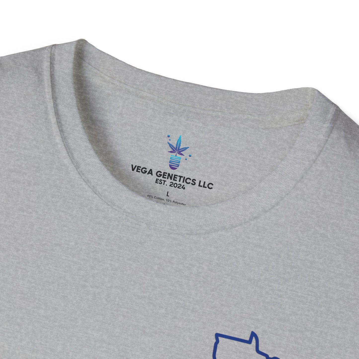 Minnesota Outline Vega Print Unisex Softstyle T-Shirt - Stylish MN State Love Tee, Casual Wear, Travel Souvenir, Great Gift for Locals & Visitors